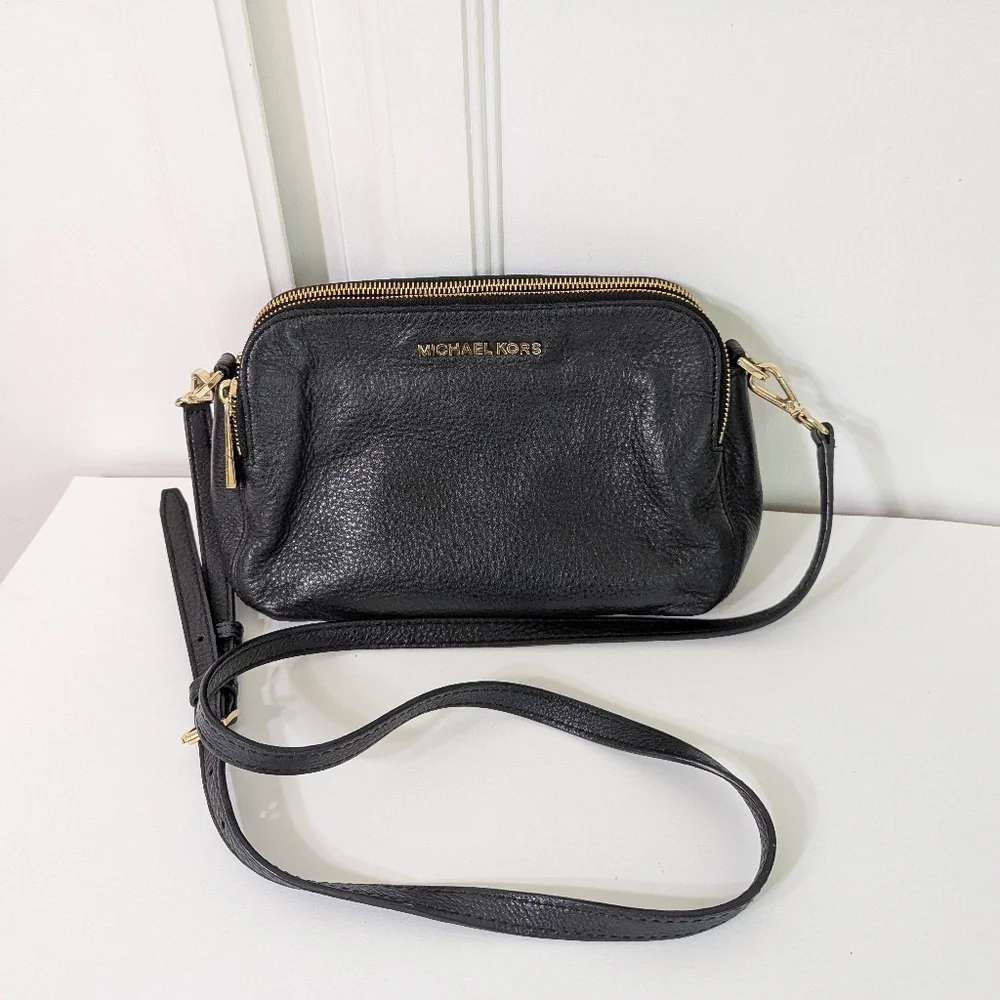Michael Kors Jet Set Black Pebble Leather‎ Shoulder Bag  9 1/2